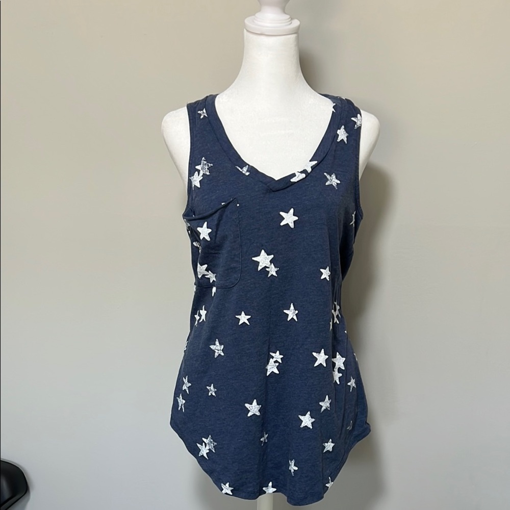 🌻3/$15 Pocket Tank by Members Mark. Size medium. Navy with white stars.